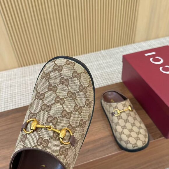 Gucci Beige Monogram Clogs - Picture 8 of 9